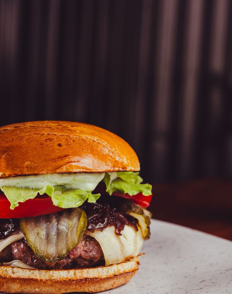 Cheeseburger de Autor en Pan Brioche